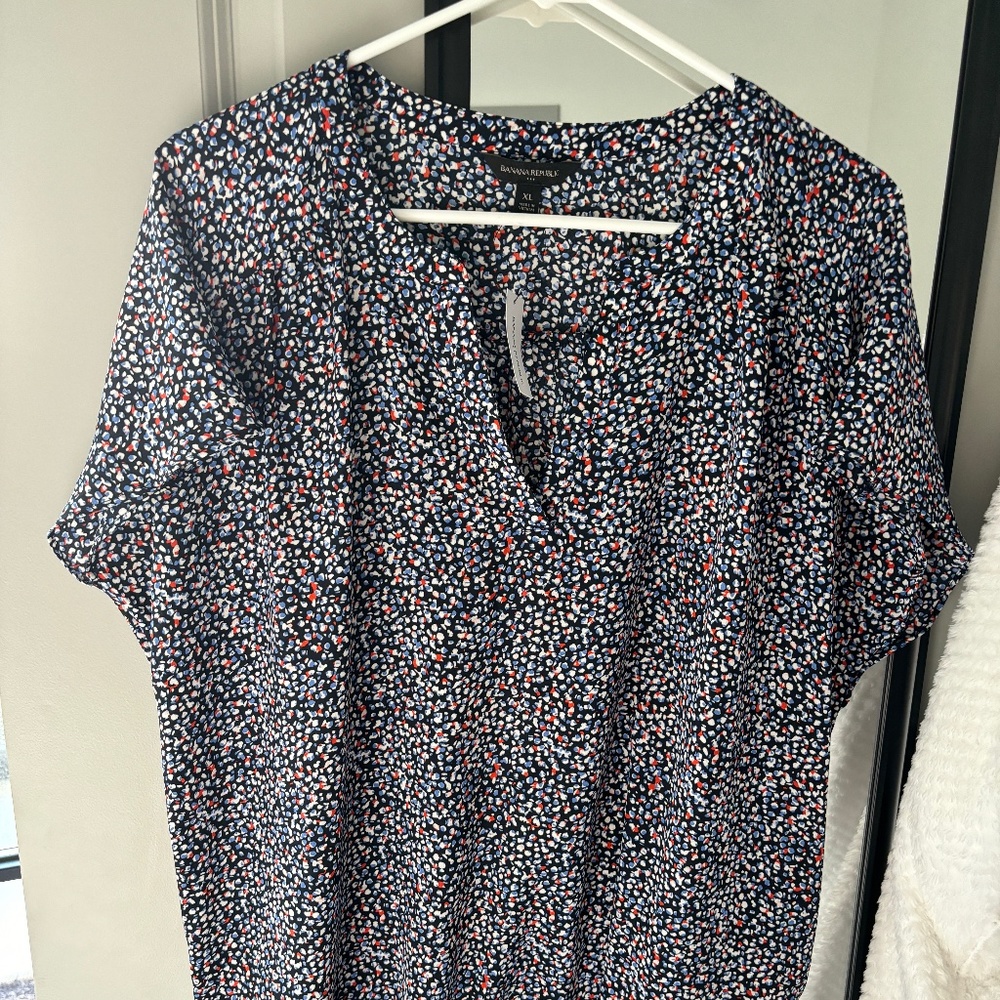 Banana Republic blouse size XL
